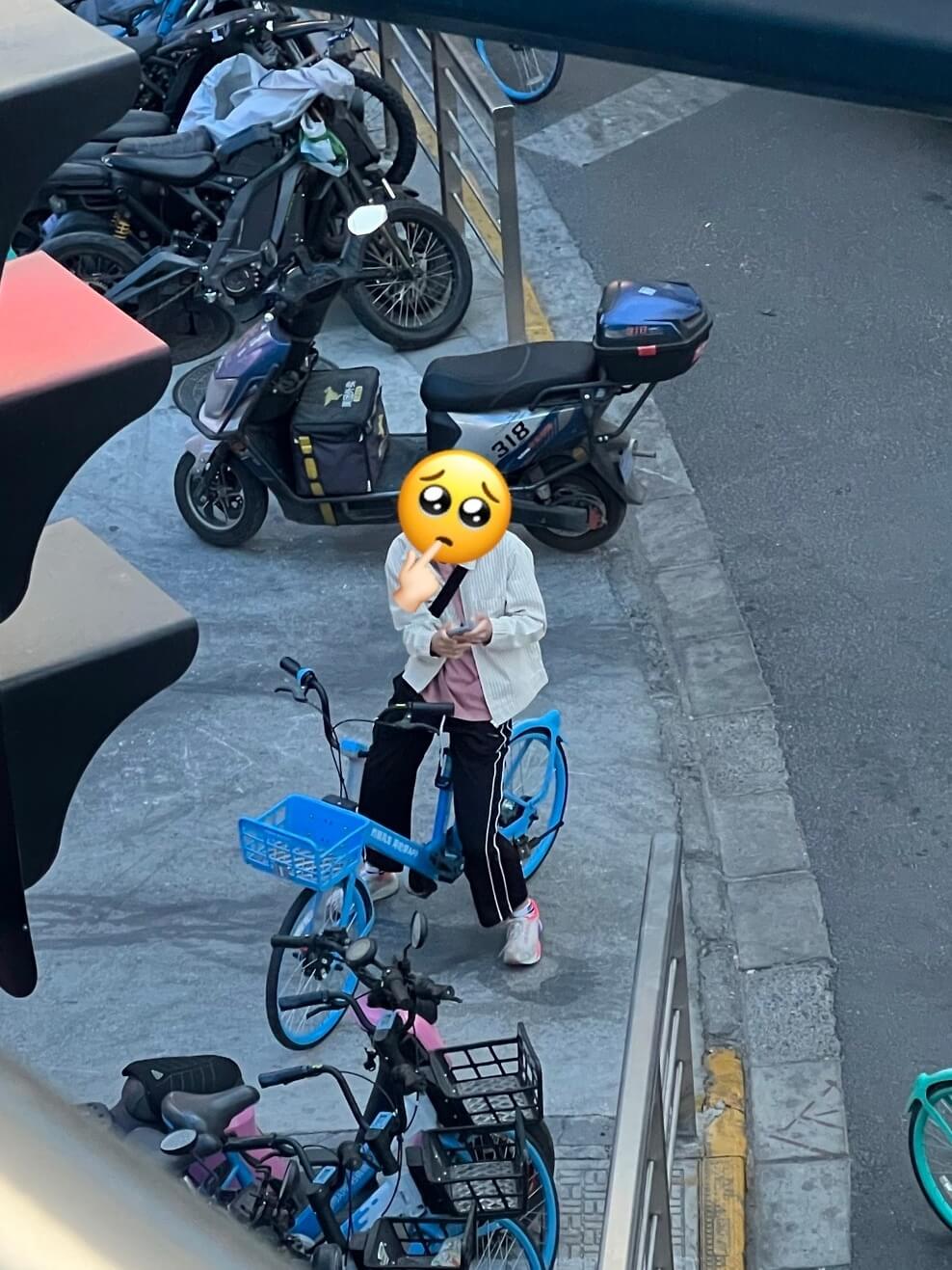 聚乙烯骑单车